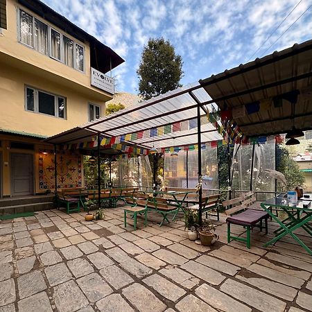 Eevolve Dharamkot - An Eco Hostel МакЛеод Ганж Екстериор снимка