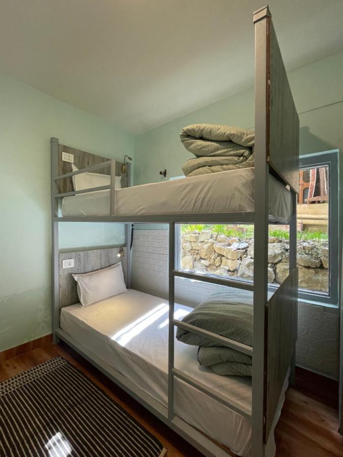 Eevolve Dharamkot - An Eco Hostel МакЛеод Ганж Екстериор снимка
