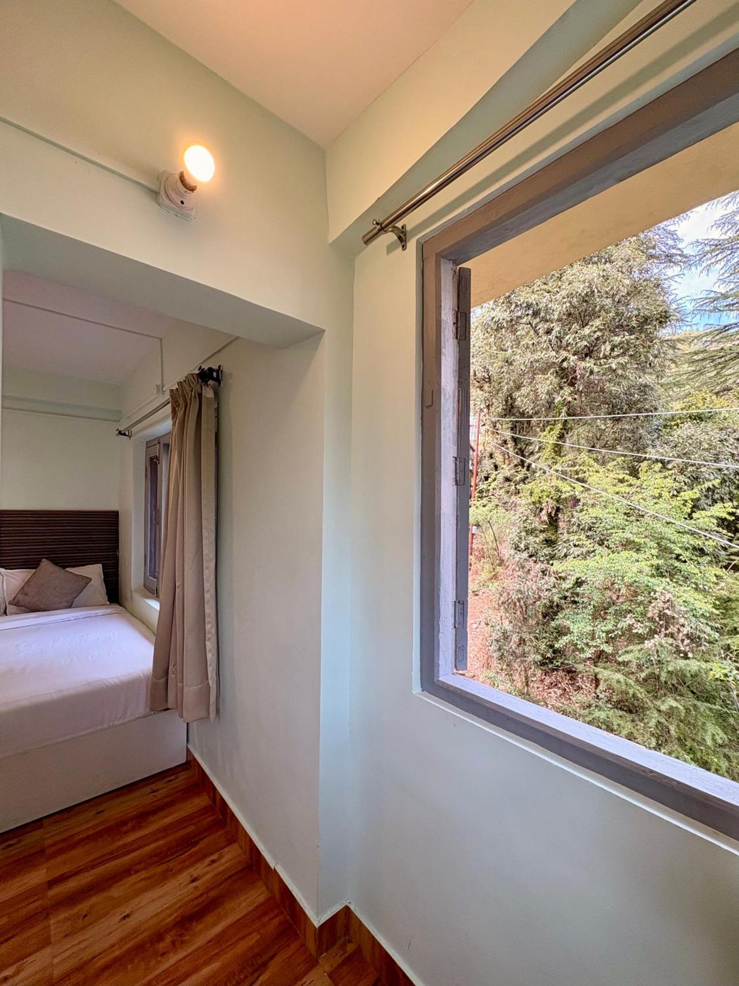 Eevolve Dharamkot - An Eco Hostel МакЛеод Ганж Екстериор снимка