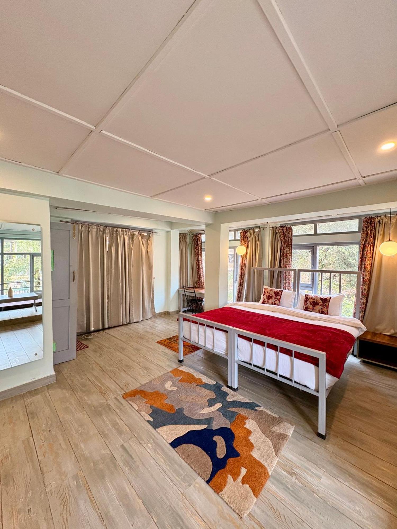 Eevolve Dharamkot - An Eco Hostel МакЛеод Ганж Екстериор снимка